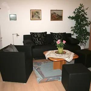  Appartamento 70m² Grosses Mit Gartenzugang